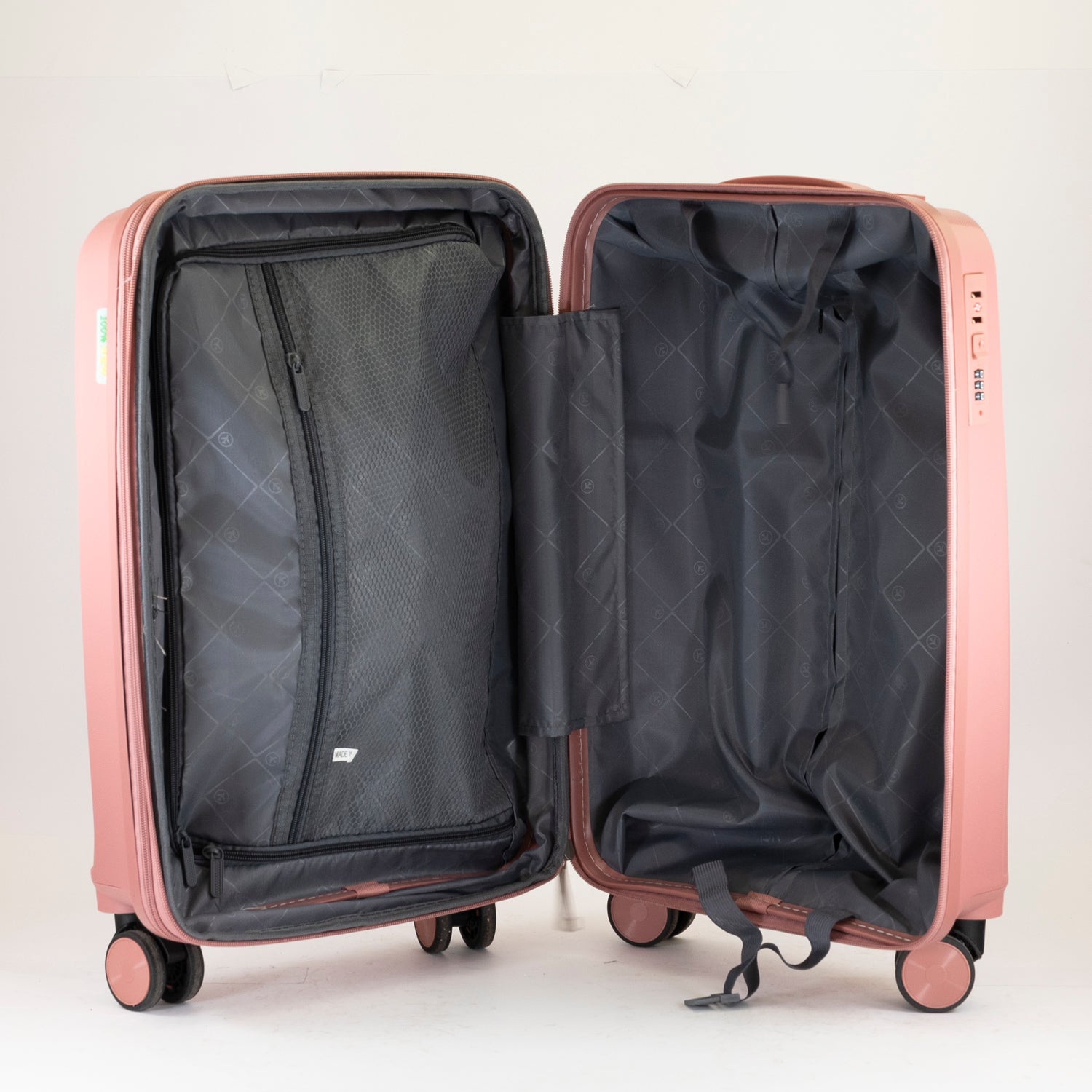 КОД: PP22 Ръчен куфар BAGSMAG от полипропилен