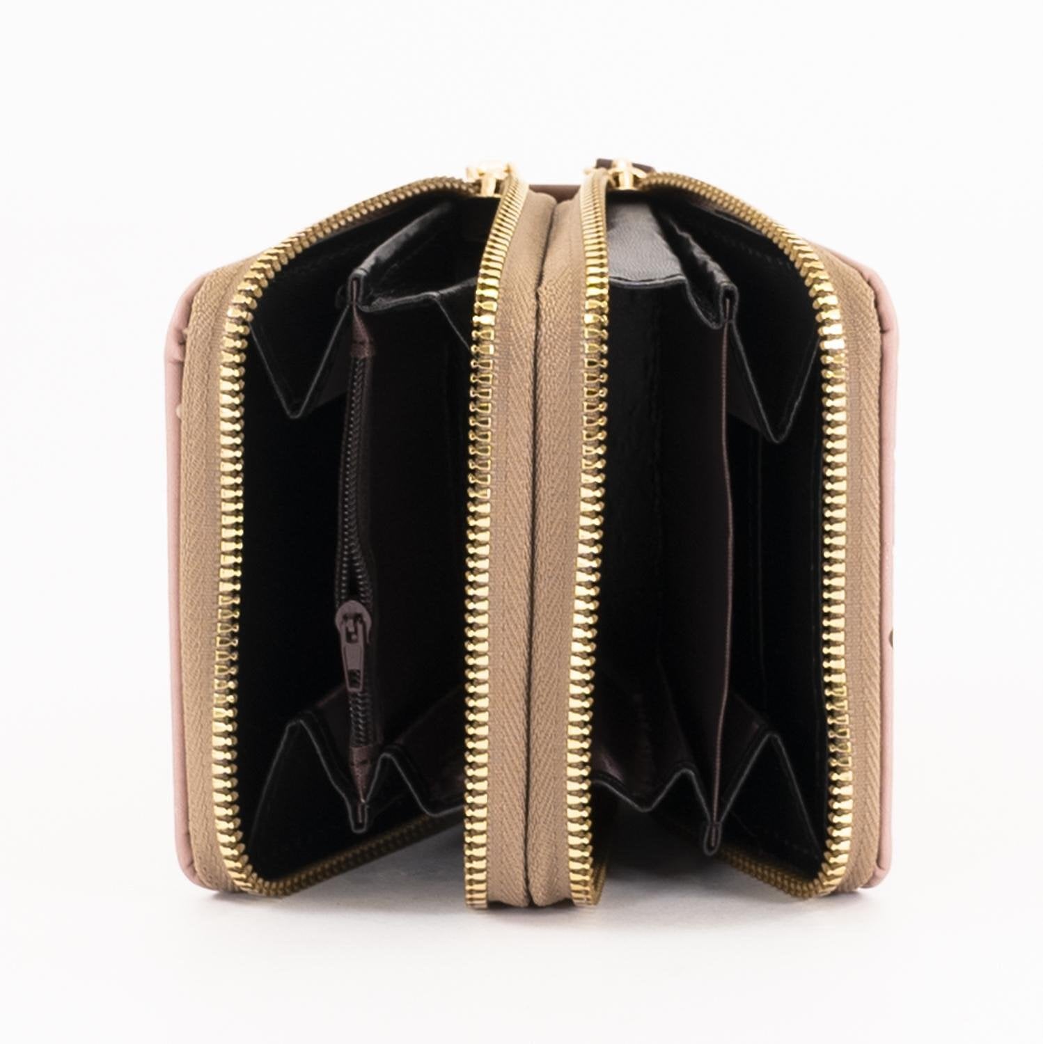 КОД: L8001 Дамски портфейл